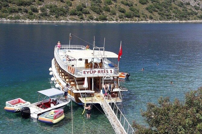 Ölüdeniz Butterfly Valley Boat Trip with Buffet Lunch - Cooling off at Soğuksu Bay