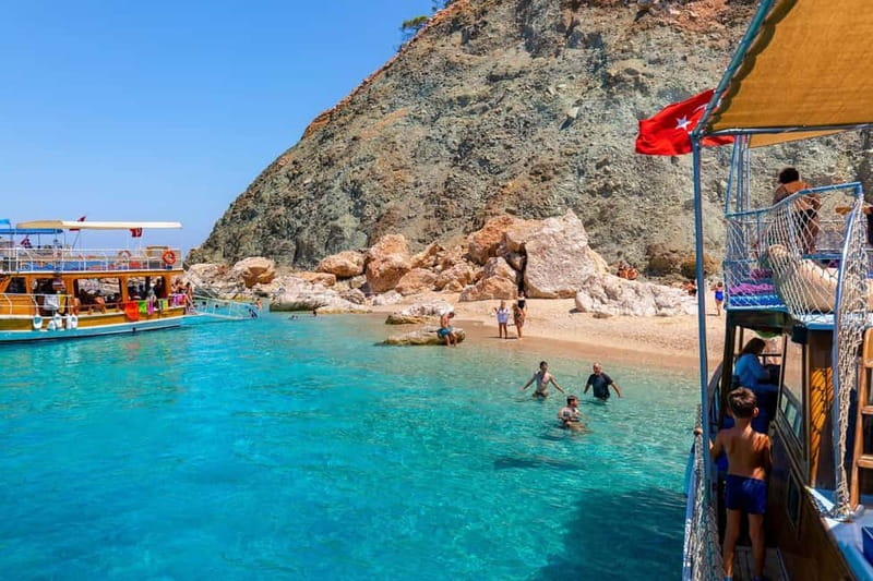 Oludeniz: Butterfly Valley, St. Nicholas Island incl. Lunch - Butterfly Valley, waterfalls, and the search for rare species