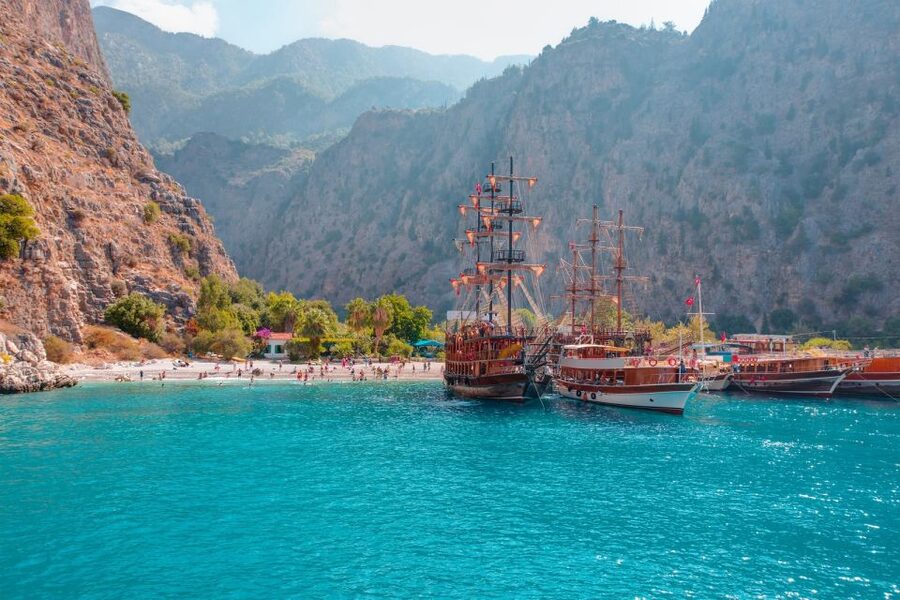 Oludeniz: Butterfly Valley, St. Nicholas Island incl. Lunch - Lunch back on the boat