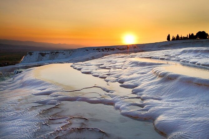 Pamukkale Full-Day Tour from Antalya with Lunch - Walking onto Pamukkale’s white terraces