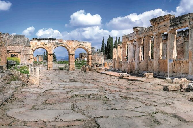 Pamukkale Hierapolis Cleopatra Pool Tour with Lunch from Antalya - The Long Ride From Antalya to Pamukkale