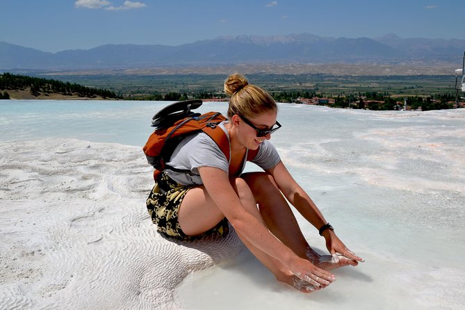 Pamukkale: Hot Air Balloon Tours - Landing, cake, and a glass of sparkling wine