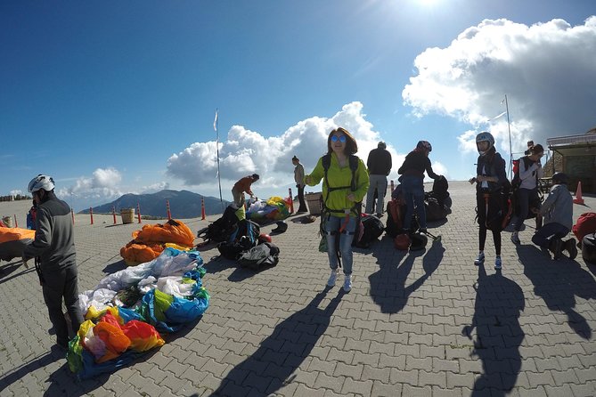 Paragliding Oludeniz Fethiye - Meeting your pilot and preparing to fly