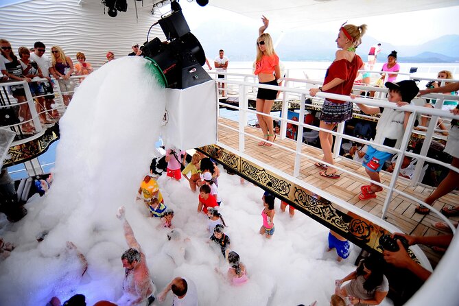 Pirate Boat Trip from Bodrum Incl. Lunch and Drinks - Setting sail from Halikarnas Port at 10 a.m.