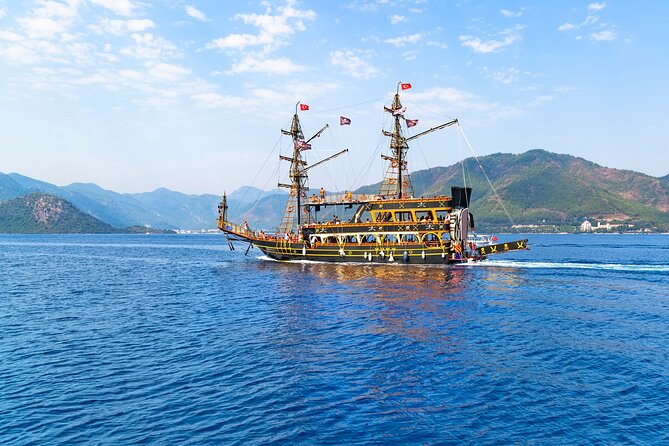 Pirate Boat Trip from Bodrum w/Lunch - Poyraz Aquarium and its 20-meter visibility