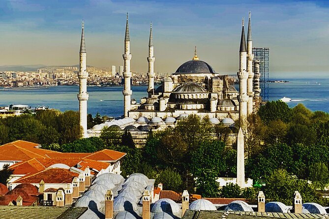 Private 5-6h: Topkapi + Hagia Sophia + Blue Mosque + Grand Bazaar - Hagia Sophia: one building, many chapters