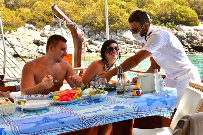 Private 6-Hour Boat Tour with Lunch in Bodrum Bays - What this Bodrum boat day is really about
