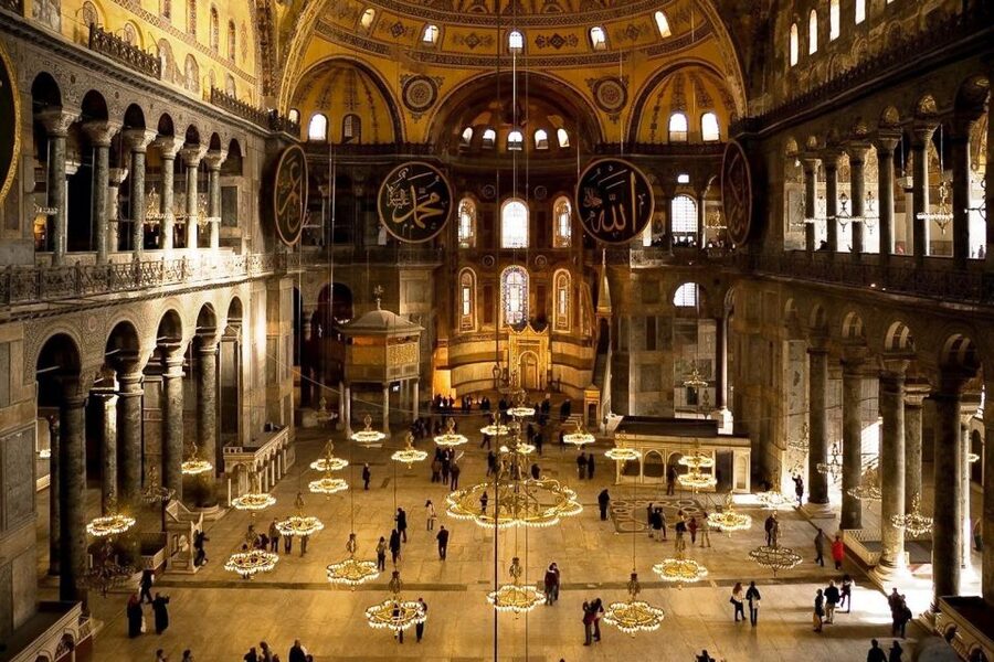 Private 7-Hour Istanbul Tour with Red Carpet Treatment - The Hippodrome’s compact collection of monuments