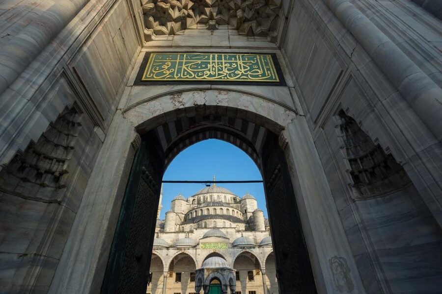 Private 7-Hour Istanbul Tour with Red Carpet Treatment - The Grand Bazaar, one and a half hours to browse