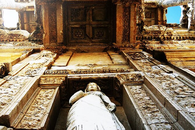 Private Biblical Ephesus Tour from Kusadasi Port with Lunch - A Turkish lunch with mezes and local flavor