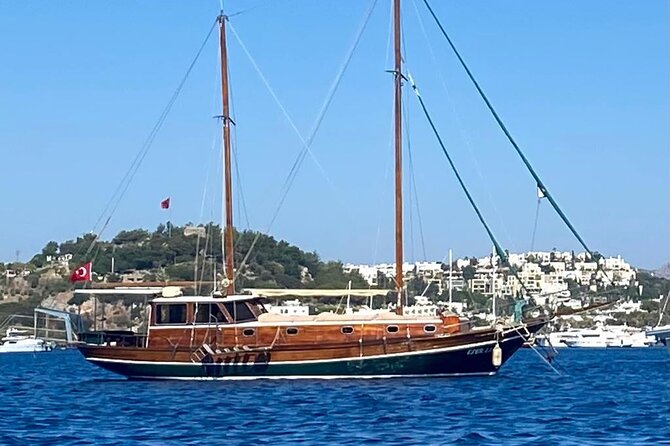 Private Boat Experience in Bodrum Coast with Snorkeling and Coves - Lunch with fish, chicken, or meatballs