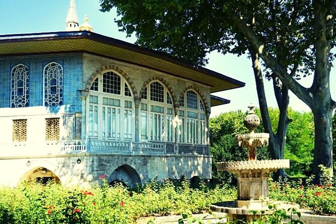 Private Guided Basilica Cistern and Topkapi Palace with Skip Line - Starting below the city at Basilica Cistern
