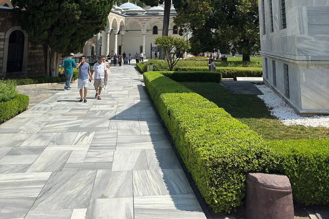 Private Guided Istanbul Walking Tour Old City Highlights - The Blue Mosque: grand design and practical dress rules