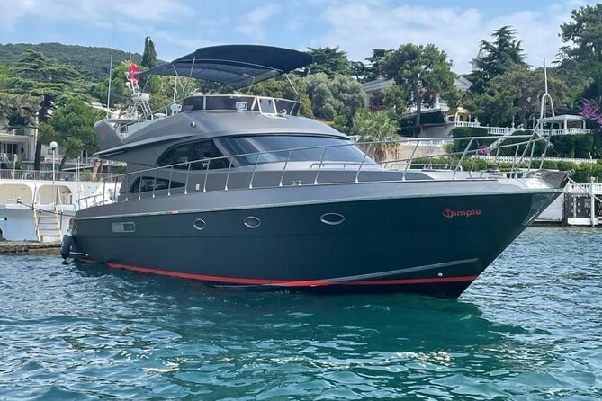 Private Istanbul Bosphorus Yacht Cruise - Sunset turns the cruise into an evening event