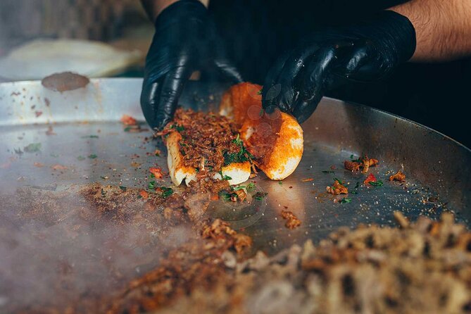 PRIVATE ISTANBUL FOOD TOUR & Hidden Pearls of the old city - Egyptian Bazaar and the language of spices