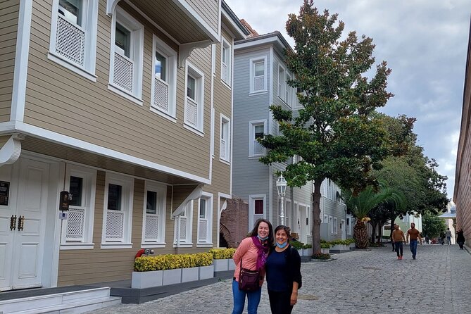 Private Istanbul Layover Tour From Airport - Two hours inside Topkapı Palace