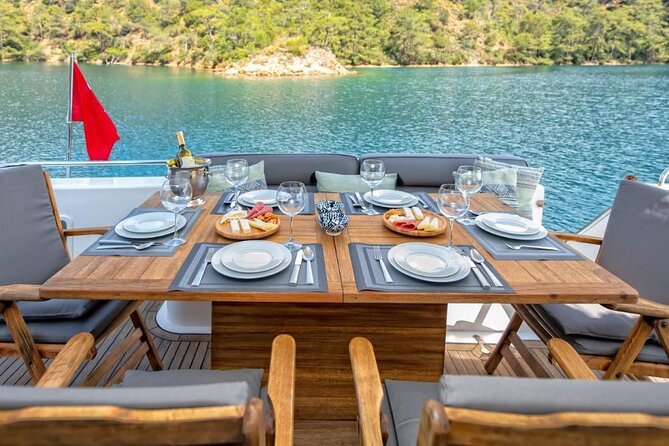 Private Luxury Yacht Cruise on Bosphorus - Bebek and the upper European shore