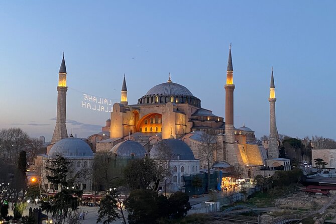 Private Minivan Transfer from Istanbul Airport - Who should book this transfer