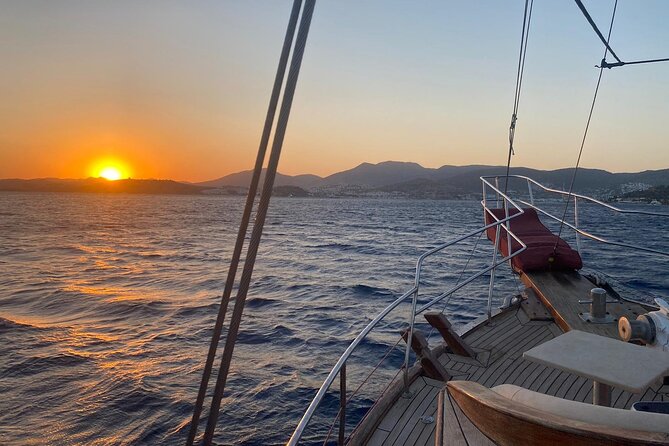 Private Sunset Boat Tour in Bodrum With Dinner - Why a private sunset cruise works so well in Bodrum