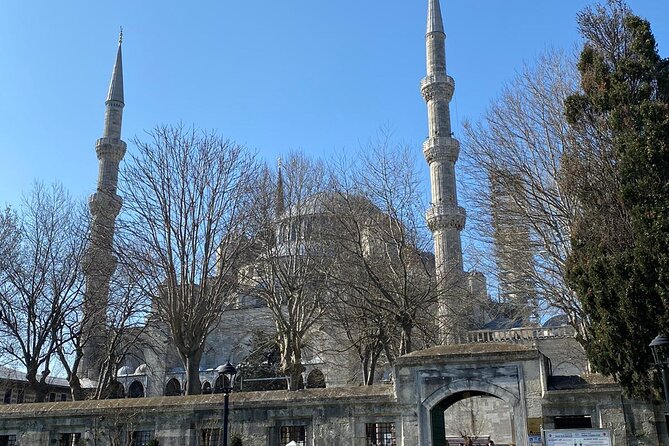 Private: Topkapi Palace, St. Sophia, Blue Mosque, Grand Bazaar, Hipodromme - Topkapi Palace: the day’s longest and richest stop