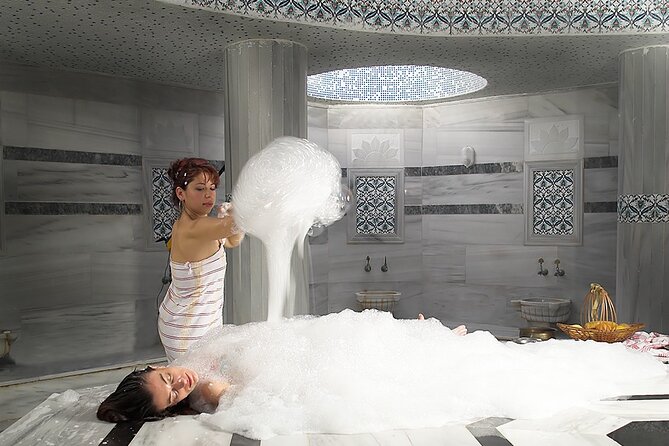 Private Tour in Ephesus and Traditional Turkish Bath from Port - A Turkish lunch that breaks up the ruins