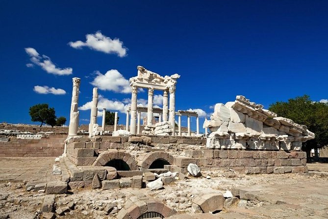 Private Tour: Istanbul’s Ottoman Experience Including Topkapi Palace and Blue Mosque - Price, pickup, and the real value