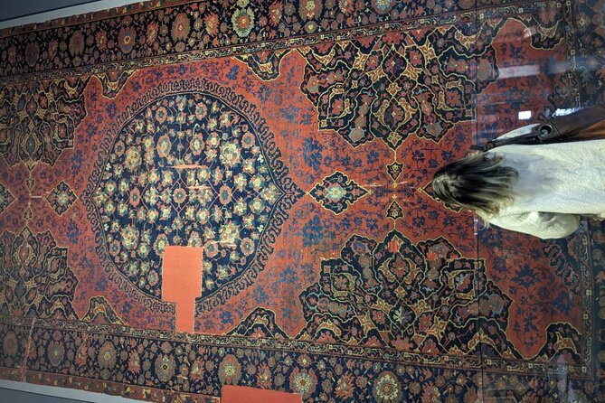 Private Turkish Carpet Shopping at Historic Caravanserai - Entering a caravanserai near the Column of Constantine