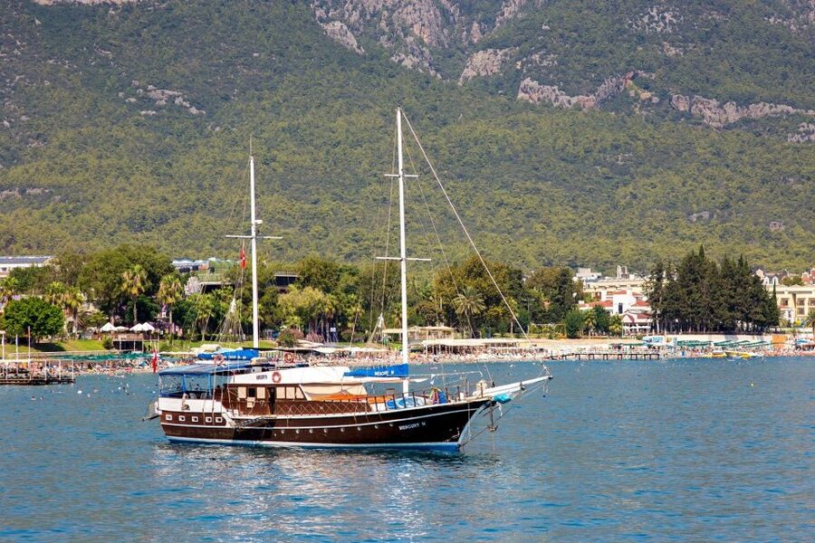 Relaxing Boat Trip with Lunch and Drinks - Sailing the Kemer Coast by Wooden Yacht