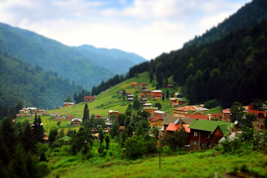 Rize: Ayder Tour & Kaçkar Mountaıns & Fırtına Valley - Rize city and the road into Storm Valley