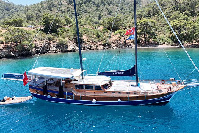 Sail Turkey: Mix Age Fethiye to Olympos Gulet Cruise - Food, crew, and life aboard the gulet