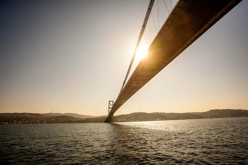 Sailing Through Culture Bosphorus and Spice Bazaar Tour - The 1.5-hour Bosphorus cruise