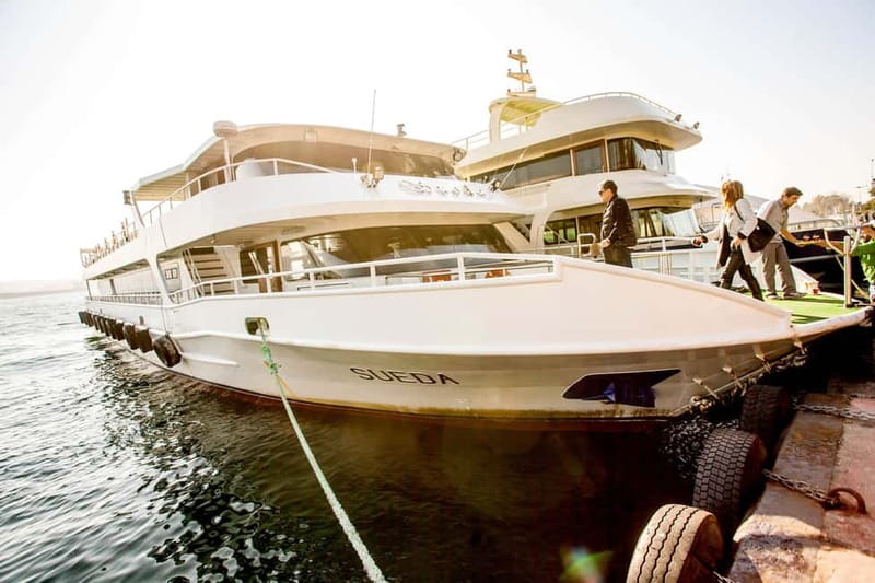Sailing Through Culture Bosphorus and Spice Bazaar Tour - Guides, languages, and the overall pace