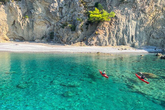 Saint Nicholas Island Sea Kayaking Tour - A four-hour paddle beside Saint Nicholas Island