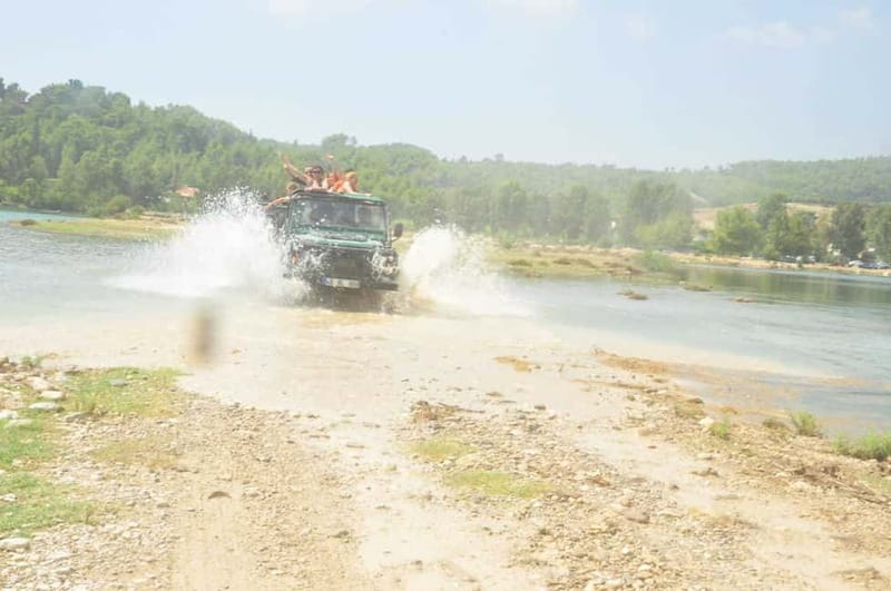 Side: Jeep Safari Adventure with Lunch at Green Lake - Quick points before you book