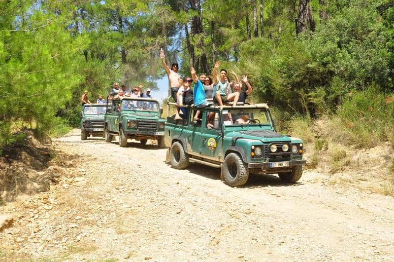 Side: Jeep Safari Adventure with Lunch at Green Lake - Green Canyon and the water-fight convoy