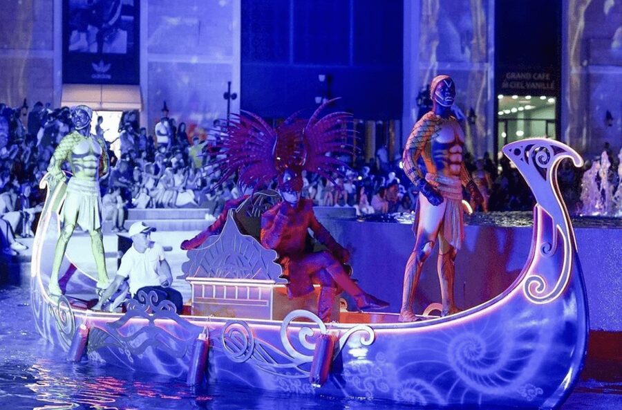 Side: Land of Legends Bus Transfers and Boat Parade - Rides and waterpark access: check the extra cost