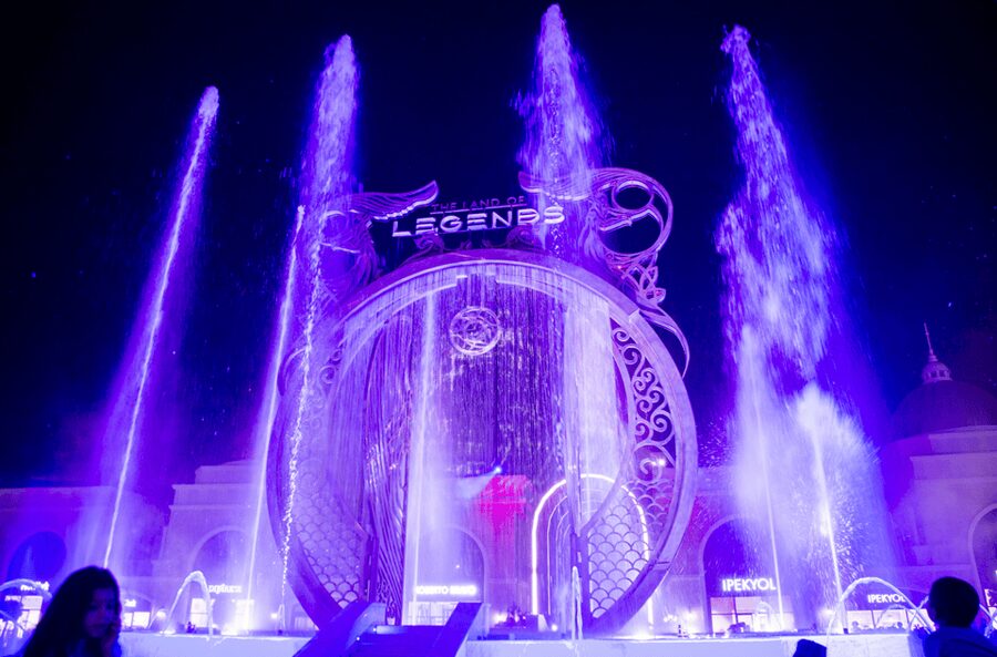 Side: Land of Legends Bus Transfers and Boat Parade - Timing, comfort, and the return journey