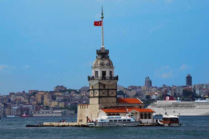 Small Group Full-Day Istanbul: Old City, Bosphorus Cruise & Lunch - Blue Mosque and Hippodrome: imperial scale in a compact walk