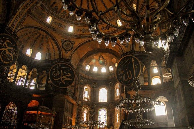 Small Group Full-Day Istanbul Old City Tour with Lunch & Tickets - Lunch: welcome pause, with one important catch