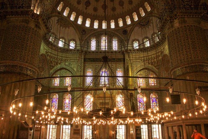 Small Group Istanbul Tour: Hagia Sophia, Blue Mosque & Bazaar - Grand Bazaar: shopping time with a catch