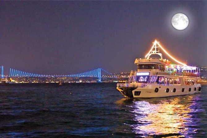 Stage Front Bosphorus Dinner Cruise with Pickup & Drinks included - What this Bosphorus night is really offering