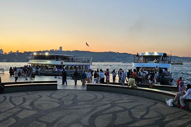 Sunset Cruise with Stop along Asia: Discover Istanbul's Bosphorus - Galata Tower and the first European views