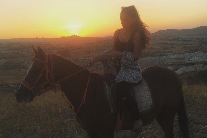 Sunset Horsebackriding-Tour through the Valleys of Cappadocia - Red Valley adds the sharper trail sections