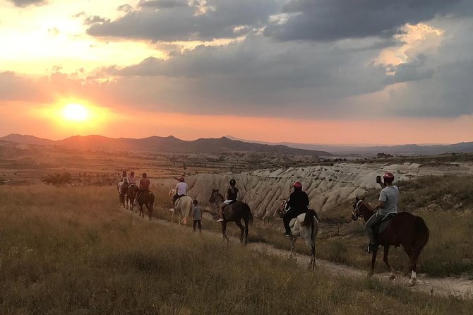 Sunset Horsebackriding-Tour through the Valleys of Cappadocia - The return through Rose and Red Valley