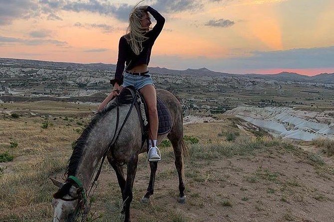 Sunset Horsebackriding-Tour through the Valleys of Cappadocia - Horses, safety, and the welfare question