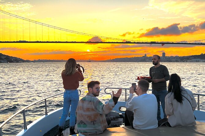 Sunset or Daytime Istanbul Guided Luxury Yacht Cruise with Snacks - Dolmabahçe Palace and the European Shore