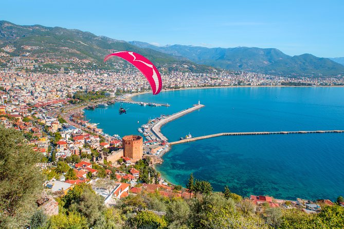 Tandem Paragliding in Alanya - Who will enjoy this most