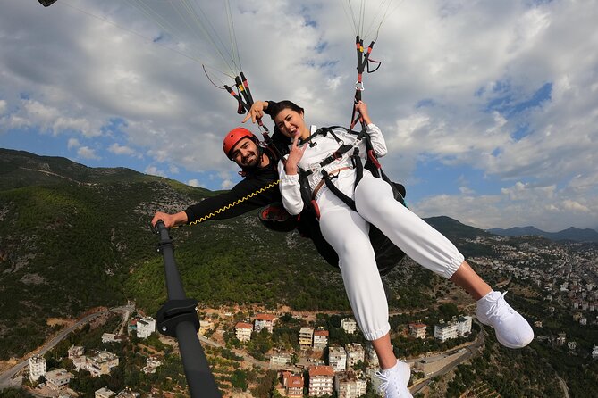 Tandem Paragliding in Alanya with Professional Licensed Pilots - Who Will Enjoy This Alanya Paragliding Trip?