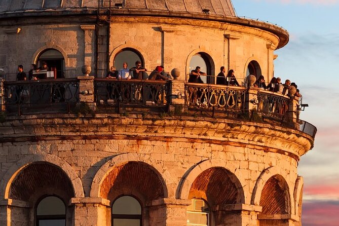 Topkapi Palace and Basilica Cistern Combo Tour in Istanbul - Why this pairing works in Sultanahmet