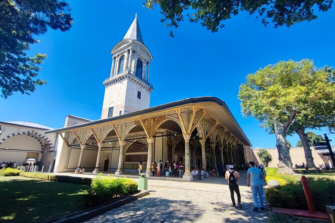 Topkapi Palace with Harem and Blue Mosque Guided Tour - The Treasury and Topkapı Dagger